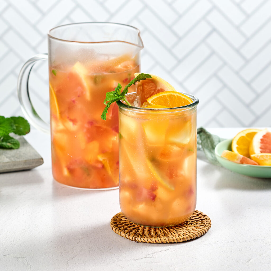 Thé Vert Glacé Aux Agrumes De La Floride Et à La Fraise