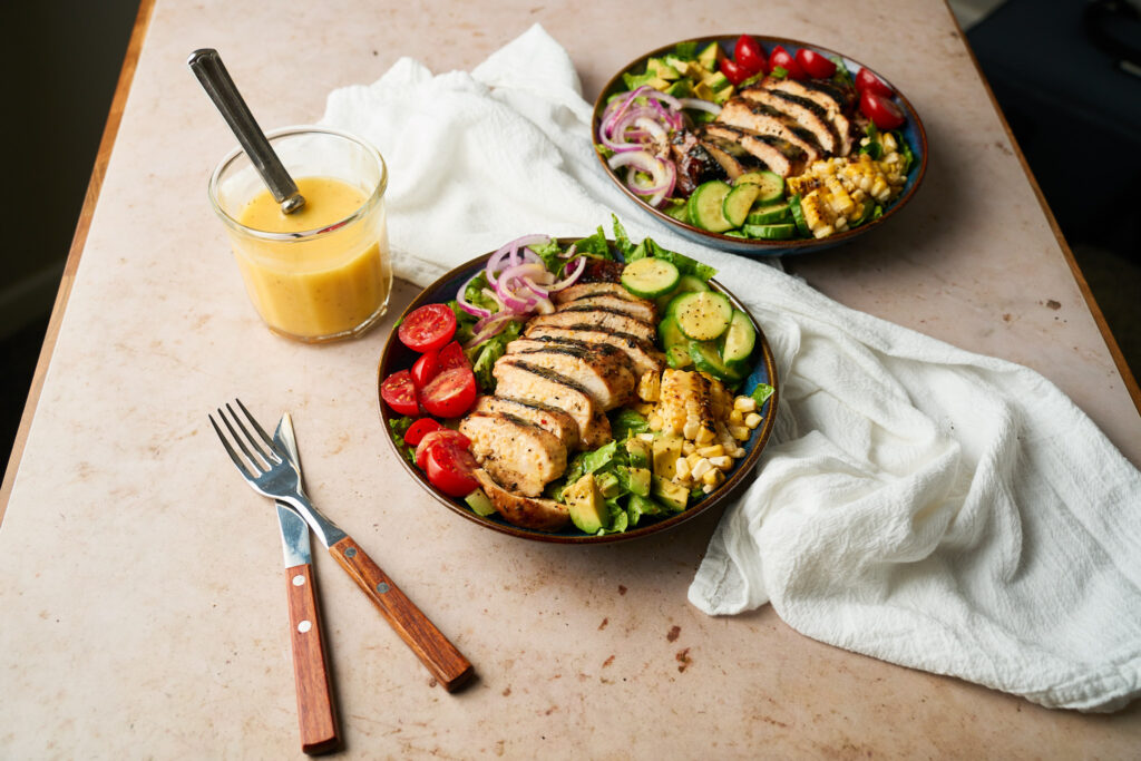 Salade De Poulet Grillé Au Miel Ijon, Vinaigrette Au Jus D'orange De Floride